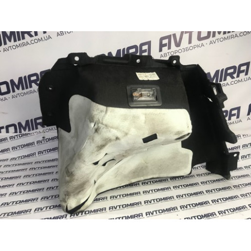Обшивка багажника права сторона Hyundai i30 HB 2007-2012 857402R000
